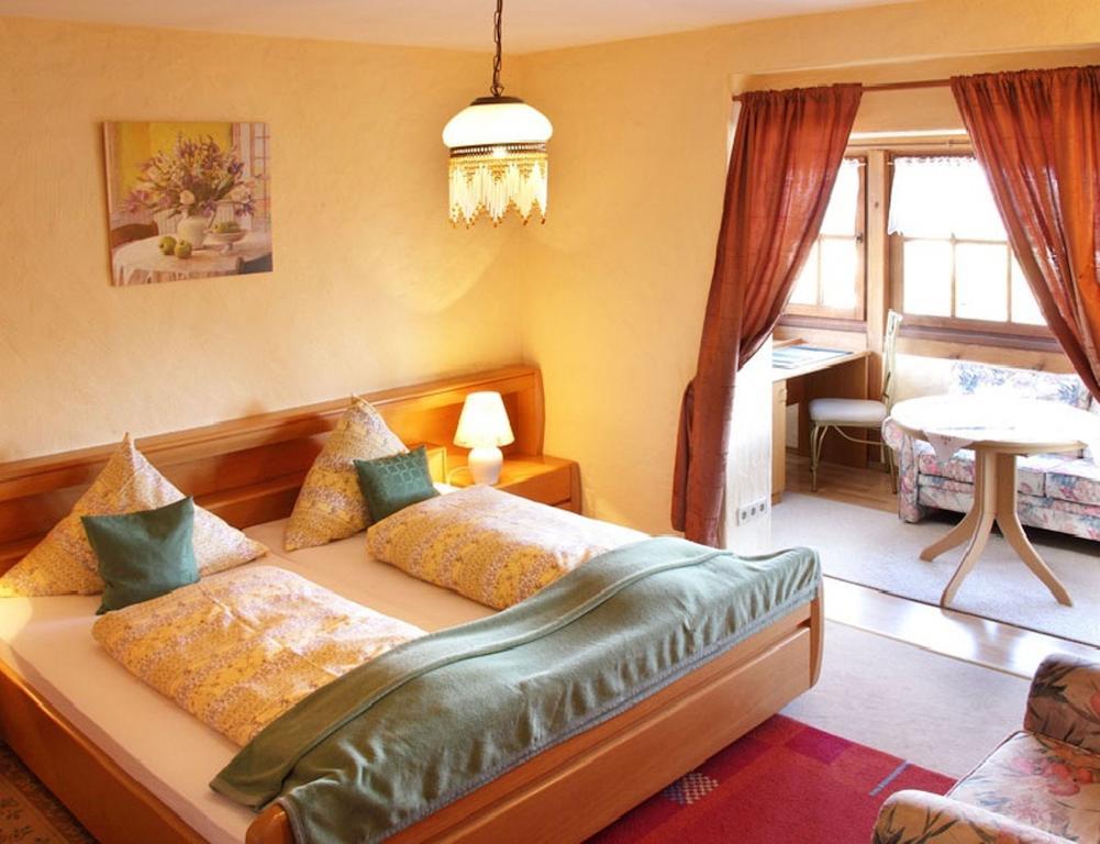 Landhotel Schoenblick Bad Herrenalb Room photo